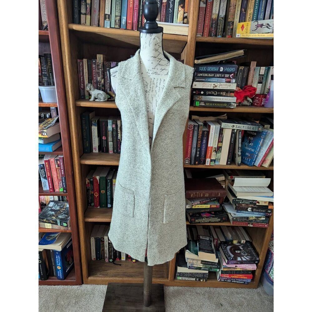 Monteau Women’s Medium Cream Cozy Soft Knit Sweater Vest Pockets